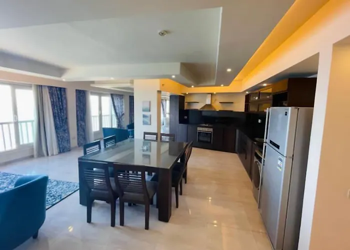 Porto Pyramids 3 * عين السخنة