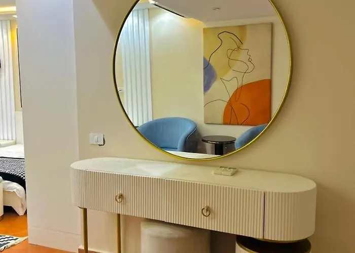 Porto Pyramids 3 *